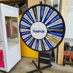 spinning prize wheel